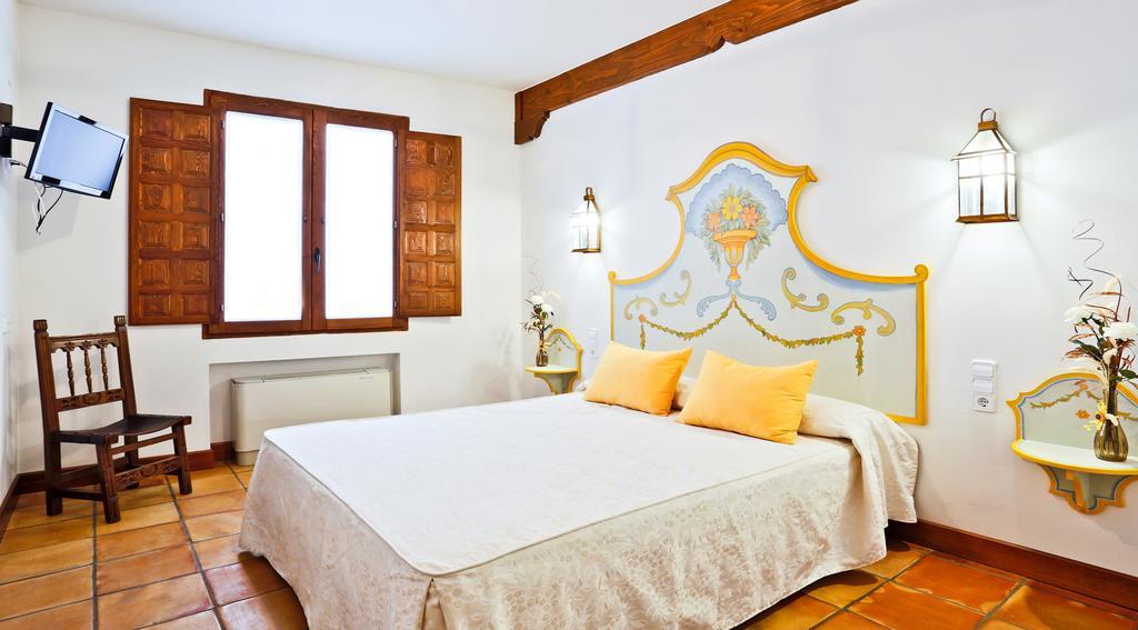 Posada Del Tio Juanon Navalcarnero Room photo